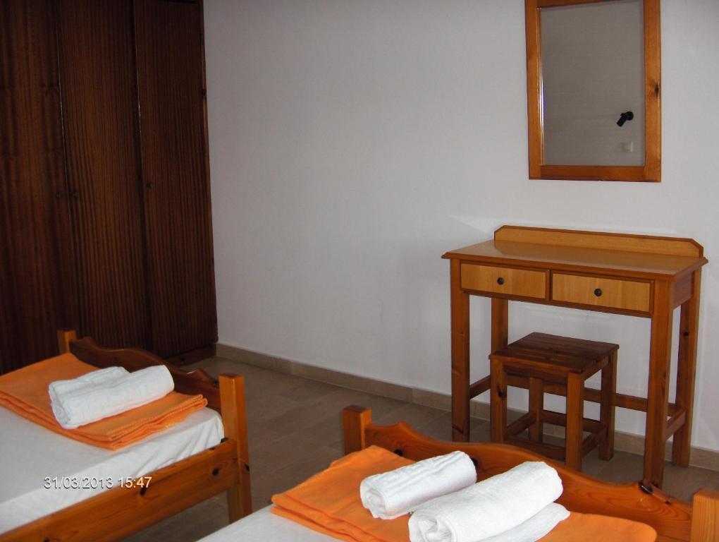 Feakes Apartments Arillas  Rom bilde